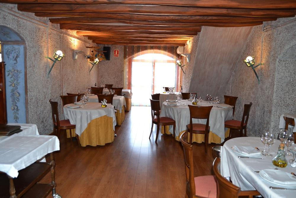 Hotel Restaurant Sol I VI Lavern Exteriér fotografie